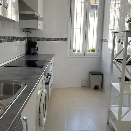 Apartamento El Castillo Apartment *